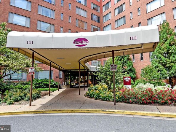 1111 Arlington Boulevard 905, Arlington VA 22209