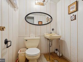 2127 Hoffnagle Street, Philadelphia PA 19152