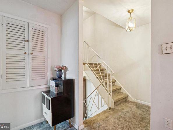 2127 Hoffnagle Street, Philadelphia PA 19152