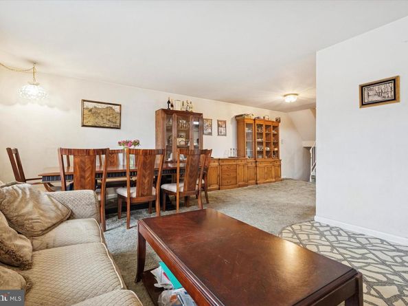 2127 Hoffnagle Street, Philadelphia PA 19152