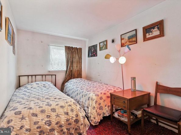 2127 Hoffnagle Street, Philadelphia PA 19152