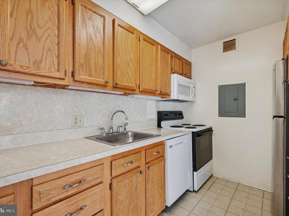 1001 City Avenue W106, Wynnewood PA 19096