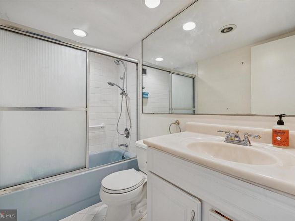 1001 City Avenue W106, Wynnewood PA 19096