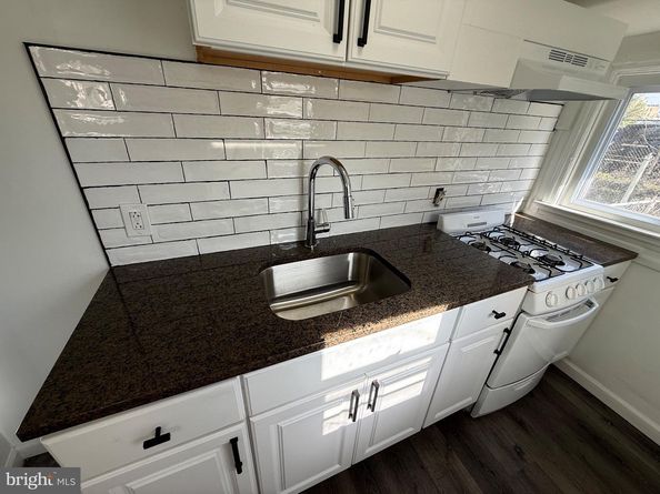 41 N Keystone Avenue, Upper Darby PA 19082