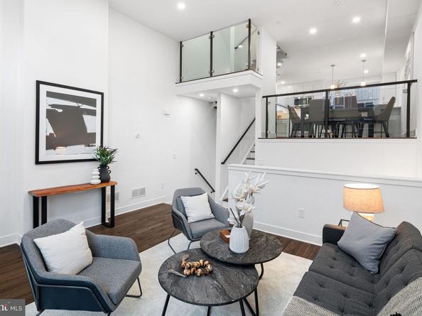 1327 S Capitol Street, Philadelphia PA 19146