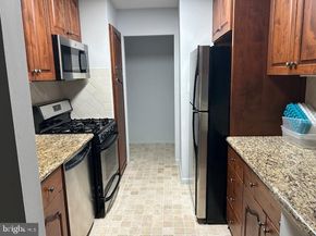 1923 Wilson Lane 201, Mclean VA 22102