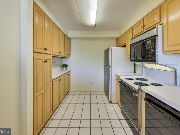 5450 Whitley Park Terrace 806, Bethesda MD 20814