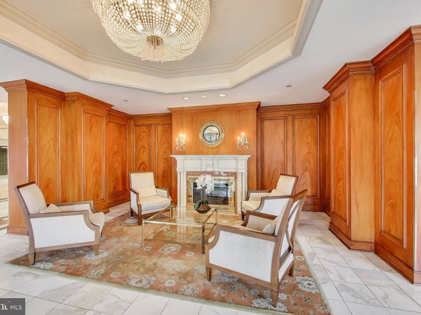 5450 Whitley Park Terrace 806, Bethesda MD 20814