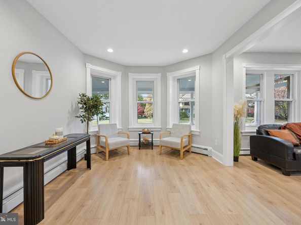 405 N Swarthmore Avenue, Ridley Park PA 19078