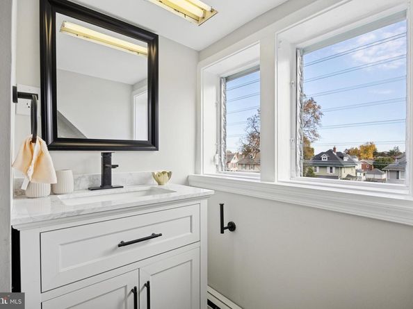 405 N Swarthmore Avenue, Ridley Park PA 19078