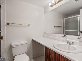 250 S Reynolds Street 411, Alexandria VA 22304