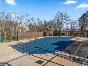 250 S Reynolds Street 411, Alexandria VA 22304