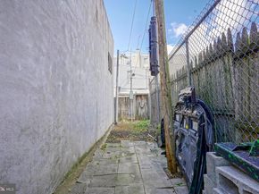 2005 E Sergeant Street, Philadelphia PA 19125