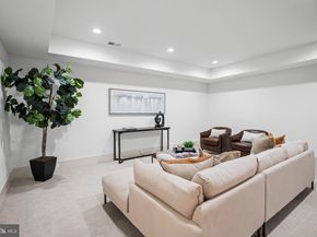 2133 N Oakland Street, Arlington VA 22207