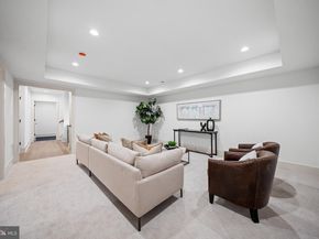 2133 N Oakland Street, Arlington VA 22207