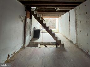 99 E Seymour Street, Philadelphia PA 19144