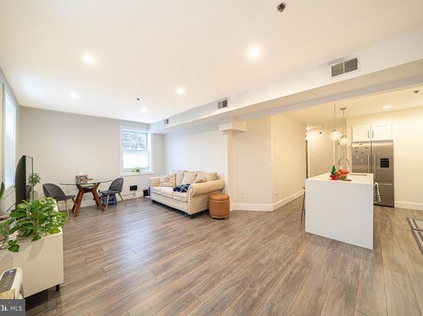 330 4TH Street 2A, Jersey City NJ 07302