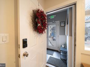 330 4TH Street 2A, Jersey City NJ 07302