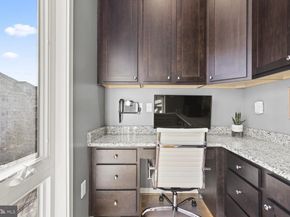 120 Cambria Walk, Alexandria VA 22304