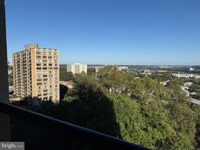 309 Yoakum Parkway 1218, Alexandria VA 22304