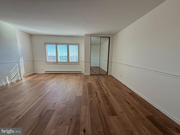 309 Yoakum Parkway 1218, Alexandria VA 22304