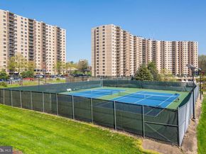 309 Yoakum Parkway 1218, Alexandria VA 22304