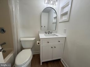 309 Yoakum Parkway 1218, Alexandria VA 22304