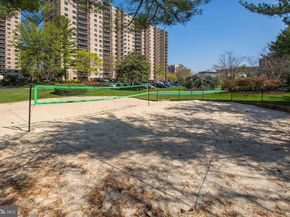 309 Yoakum Parkway 1218, Alexandria VA 22304