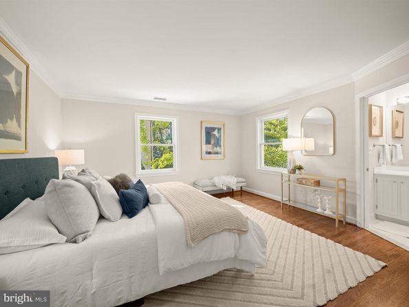 4700 Foxhall Crescent NW, Washington DC 20007
