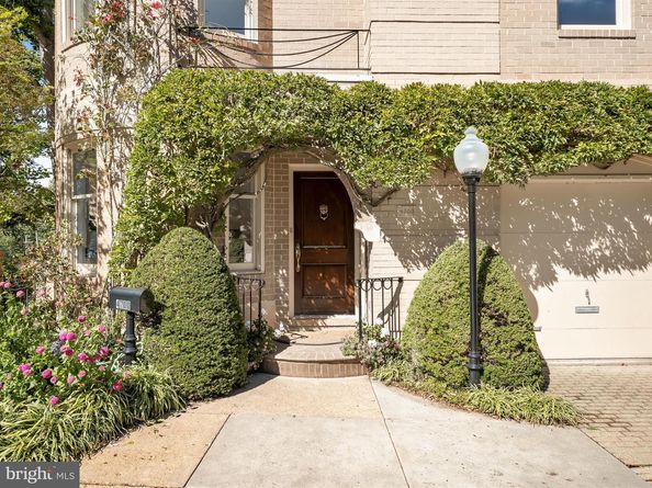 4700 Foxhall Crescent NW, Washington DC 20007