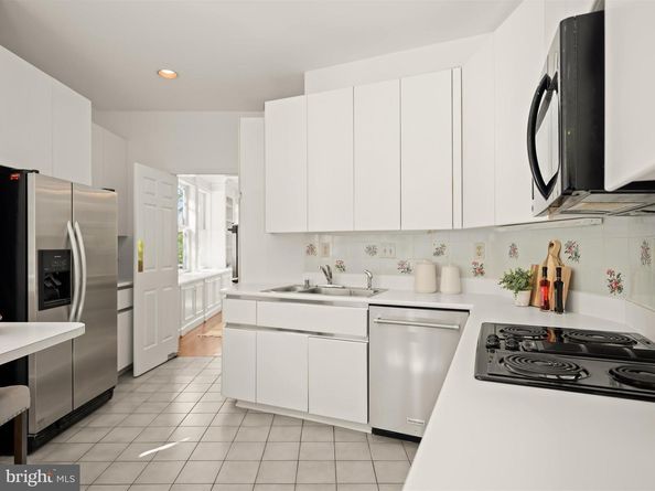 4700 Foxhall Crescent NW, Washington DC 20007