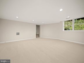 4700 Foxhall Crescent NW, Washington DC 20007