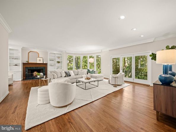 4700 Foxhall Crescent NW, Washington DC 20007
