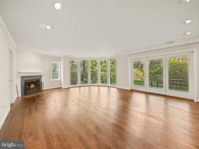 4700 Foxhall Crescent NW, Washington DC 20007