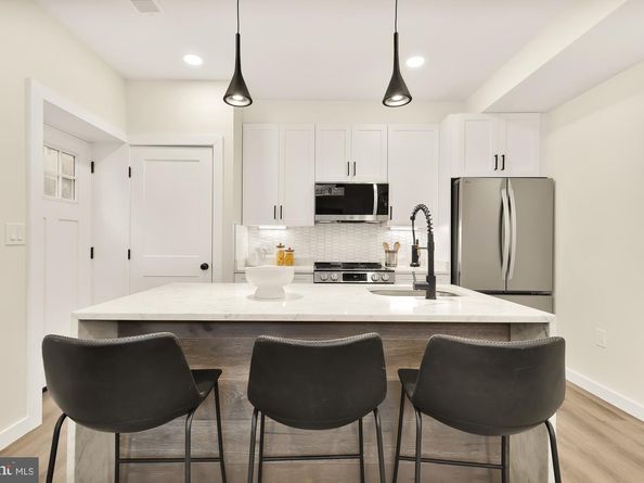 2606 41st Street NW 3, Washington DC 20007