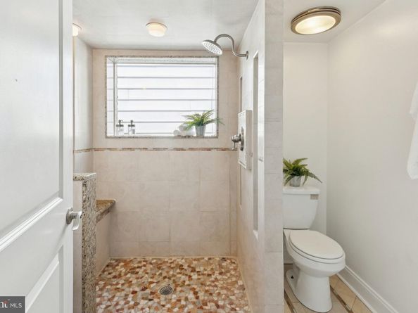 1106 Cantrell Street, Philadelphia PA 19148