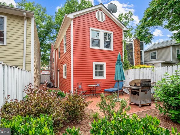 1107 Queen Street, Alexandria VA 22314