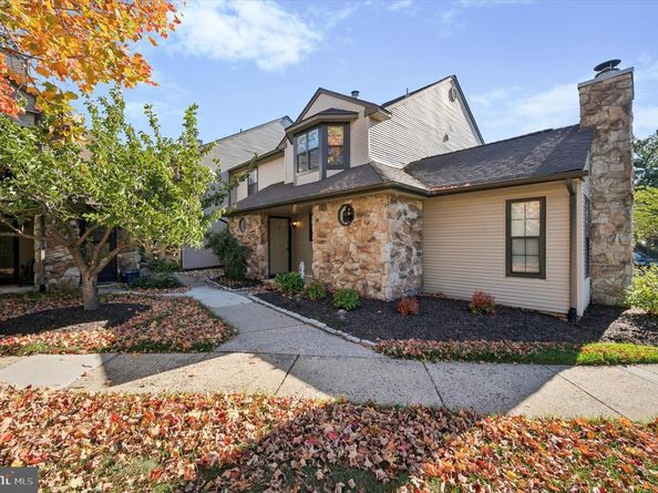 192 Hackberry Court, Warrington PA 18976