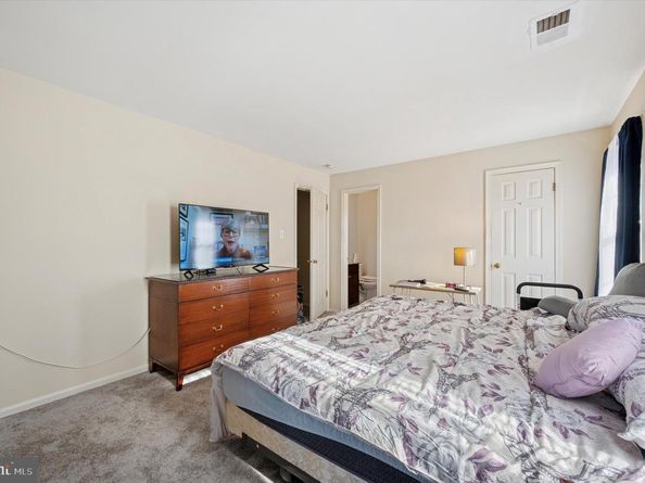 192 Hackberry Court, Warrington PA 18976