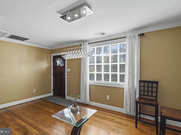 6816 Arlington Boulevard, Falls Church VA 22042