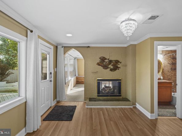 6816 Arlington Boulevard, Falls Church VA 22042