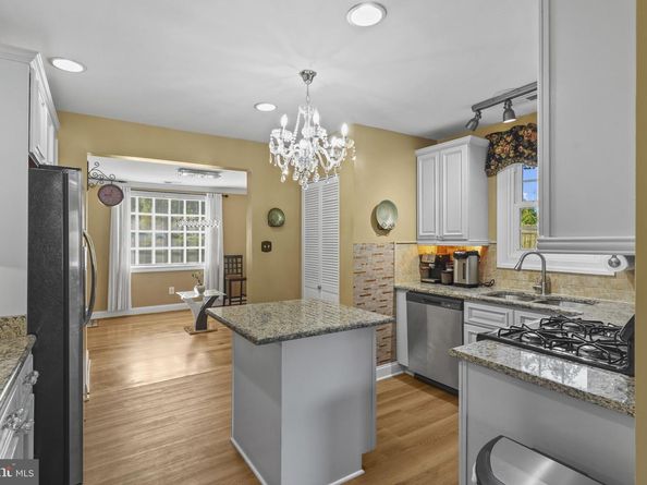 6816 Arlington Boulevard, Falls Church VA 22042