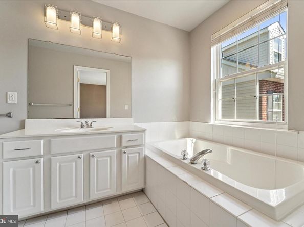 434 W 5TH Avenue, Conshohocken PA 19428