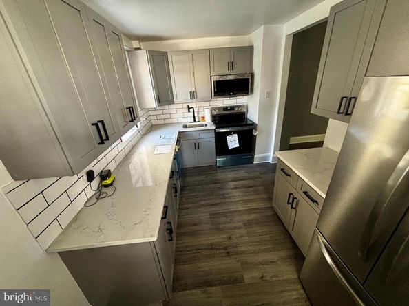 901 S 60TH Street, Philadelphia PA 19143