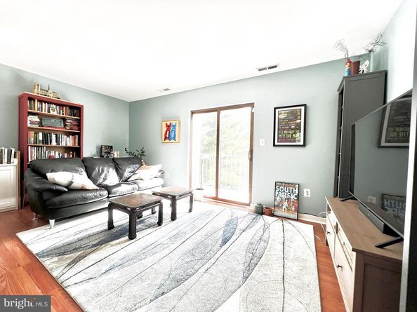 3143 Hawthorne Drive NE 3143, Washington DC 20017
