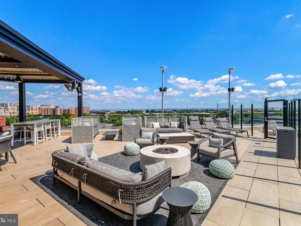 1021 N Garfield Street 914, Arlington VA 22201