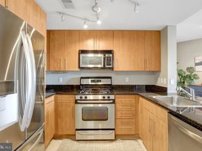 1021 N Garfield Street 914, Arlington VA 22201