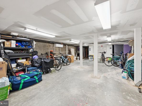 1767 Lanier Place NW 6, Washington DC 20009