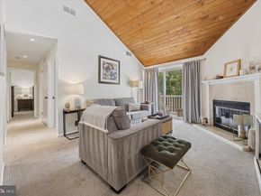 44 Brookside Court 44, Horsham PA 19044