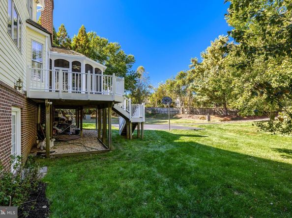 1200 Chadsworth Court, Mclean VA 22102